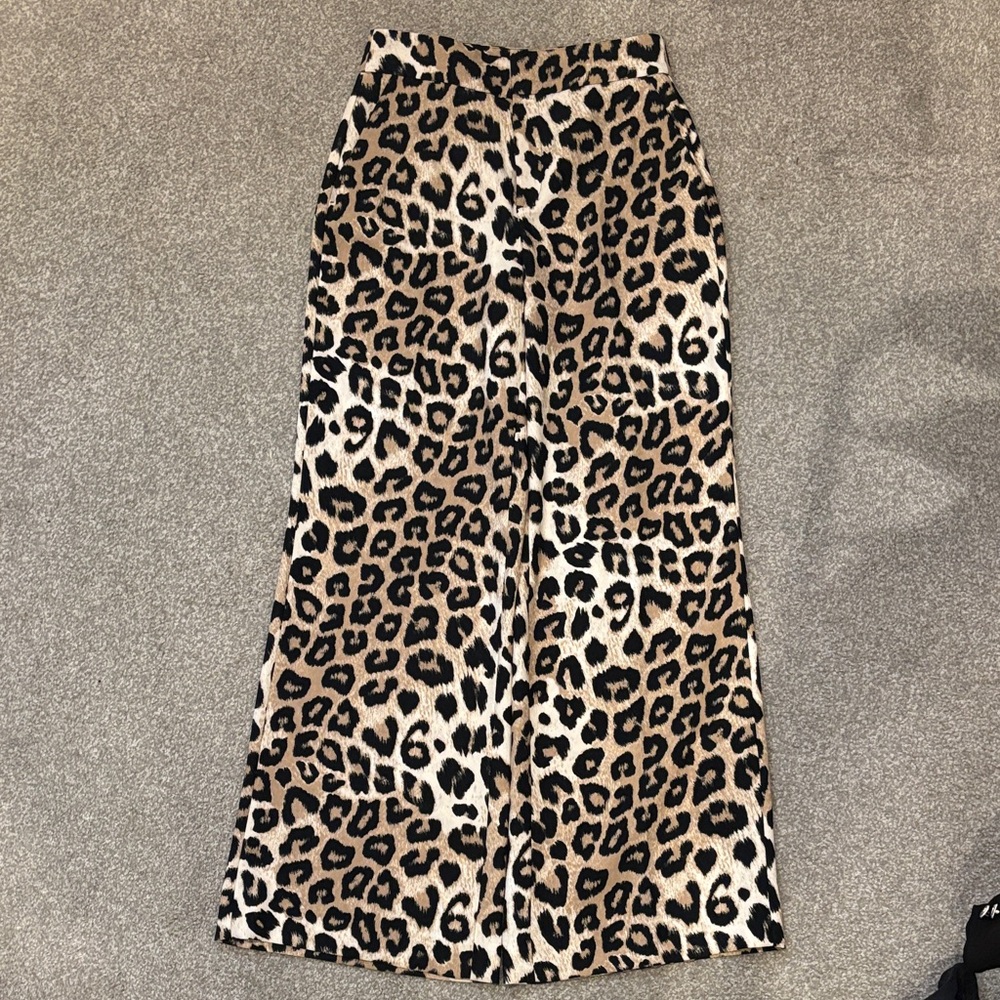 Banana Republic Leopard Print Wide Leg Pants